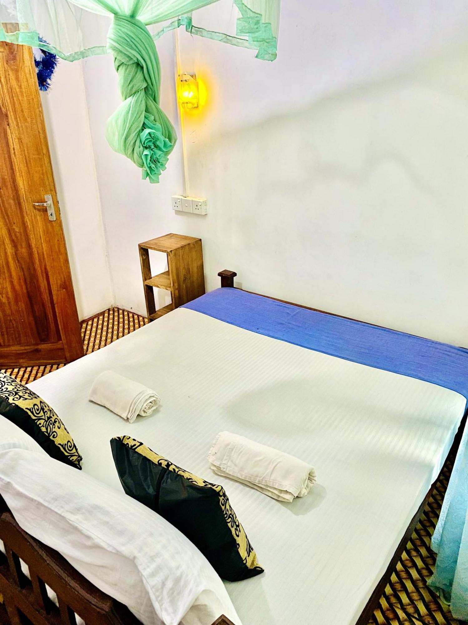 Sigiri Lakshan Home Stay 시기리야 외부 사진