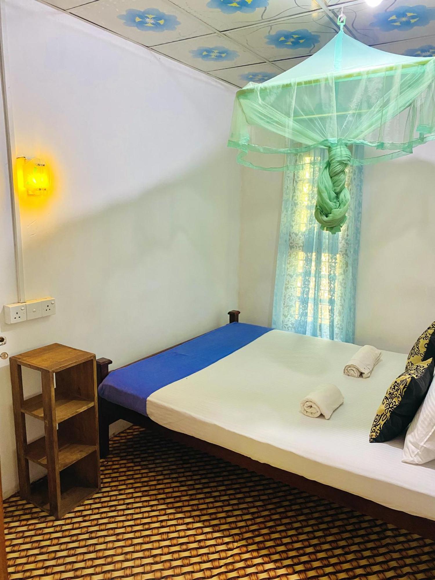 Sigiri Lakshan Home Stay 시기리야 외부 사진